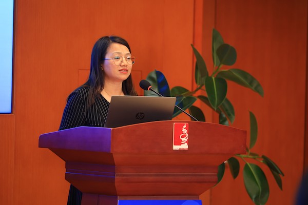 洪丽冰(1)