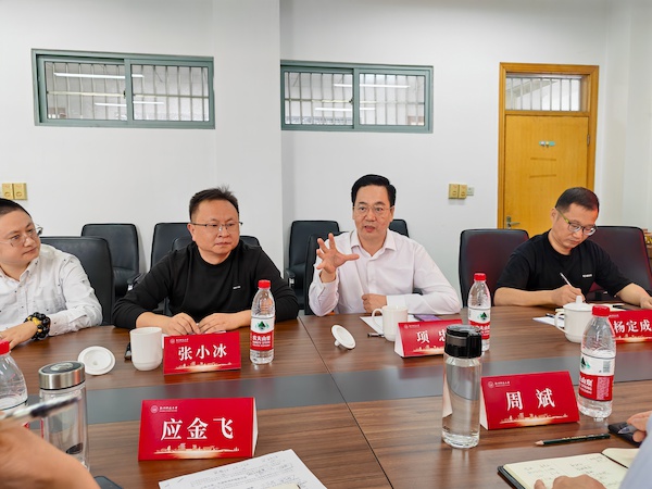 浙江东方职业技术学院副校长项俊一行来院调研3