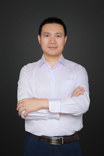 李伟东1